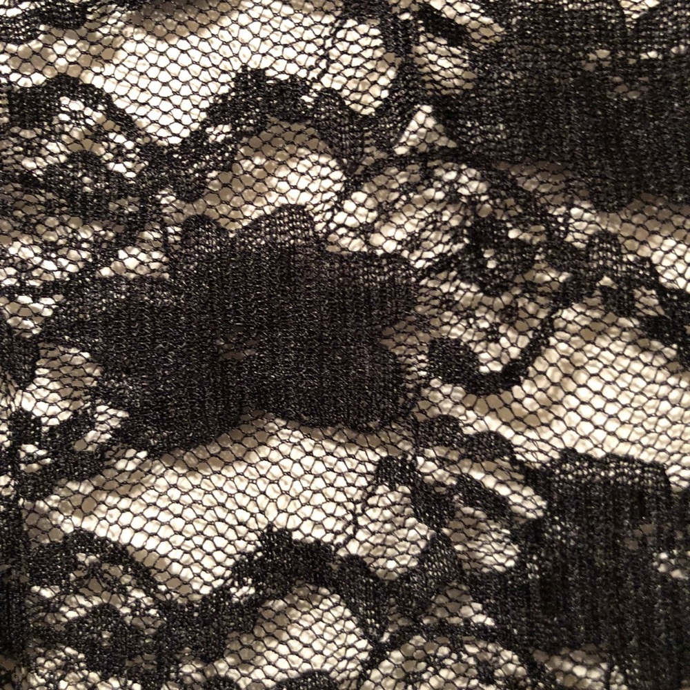 Animal print and lace blouse - Picture 3 of 6